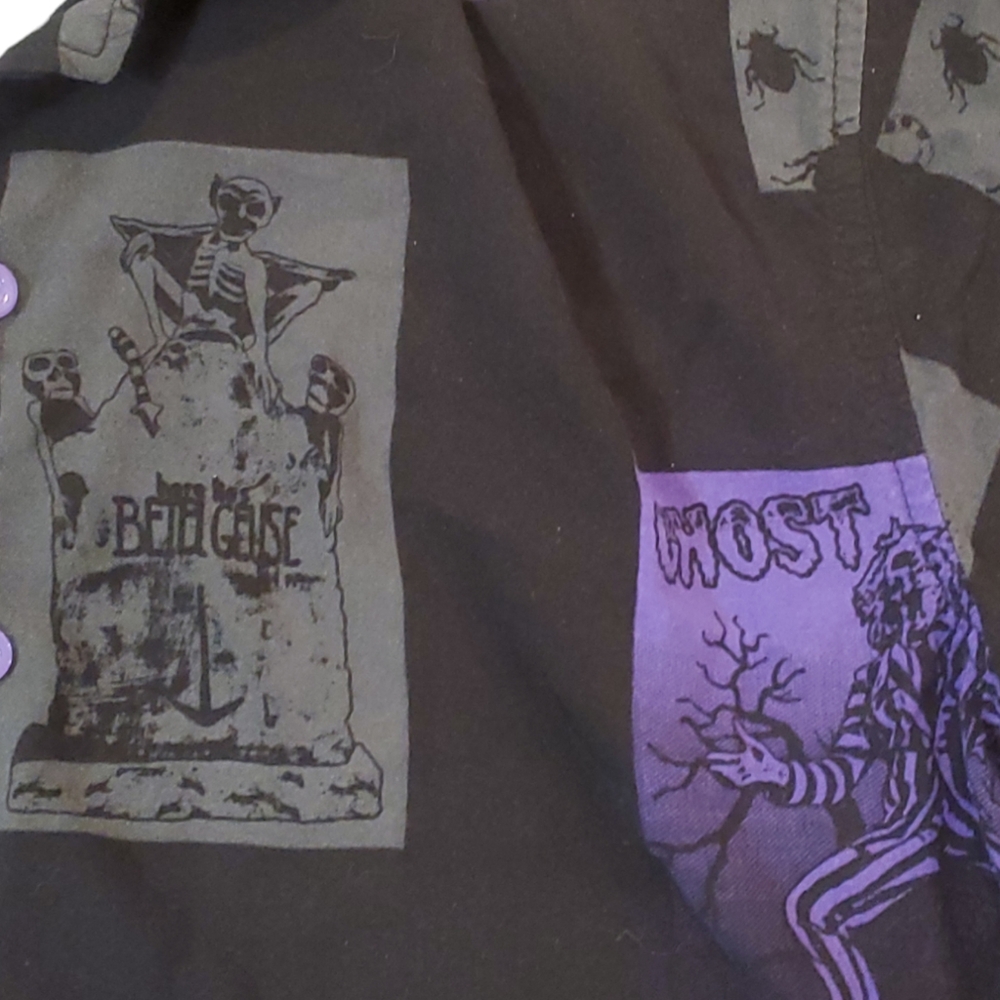 Beetlejuice Men's Iconic Moments Button Down Black Purple Shirt Size‎ Small - Picture 6 of 8